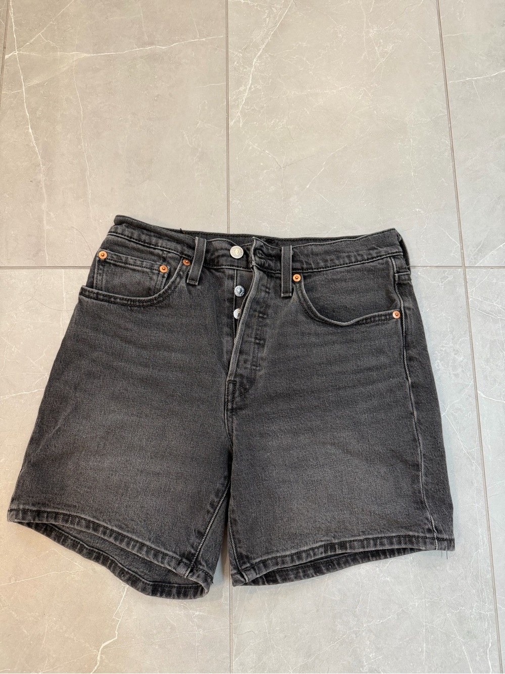 Levi’s High-Rise Black Denim Women’s Shorts